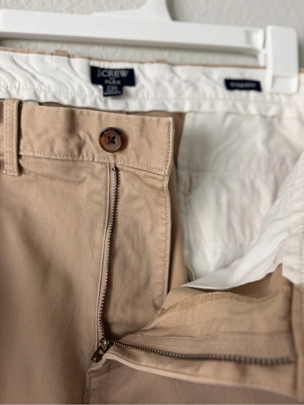 J.CREW Flex Chino Pants Mens 33x30 Beige Tan Straight Fit Stretch Old Money